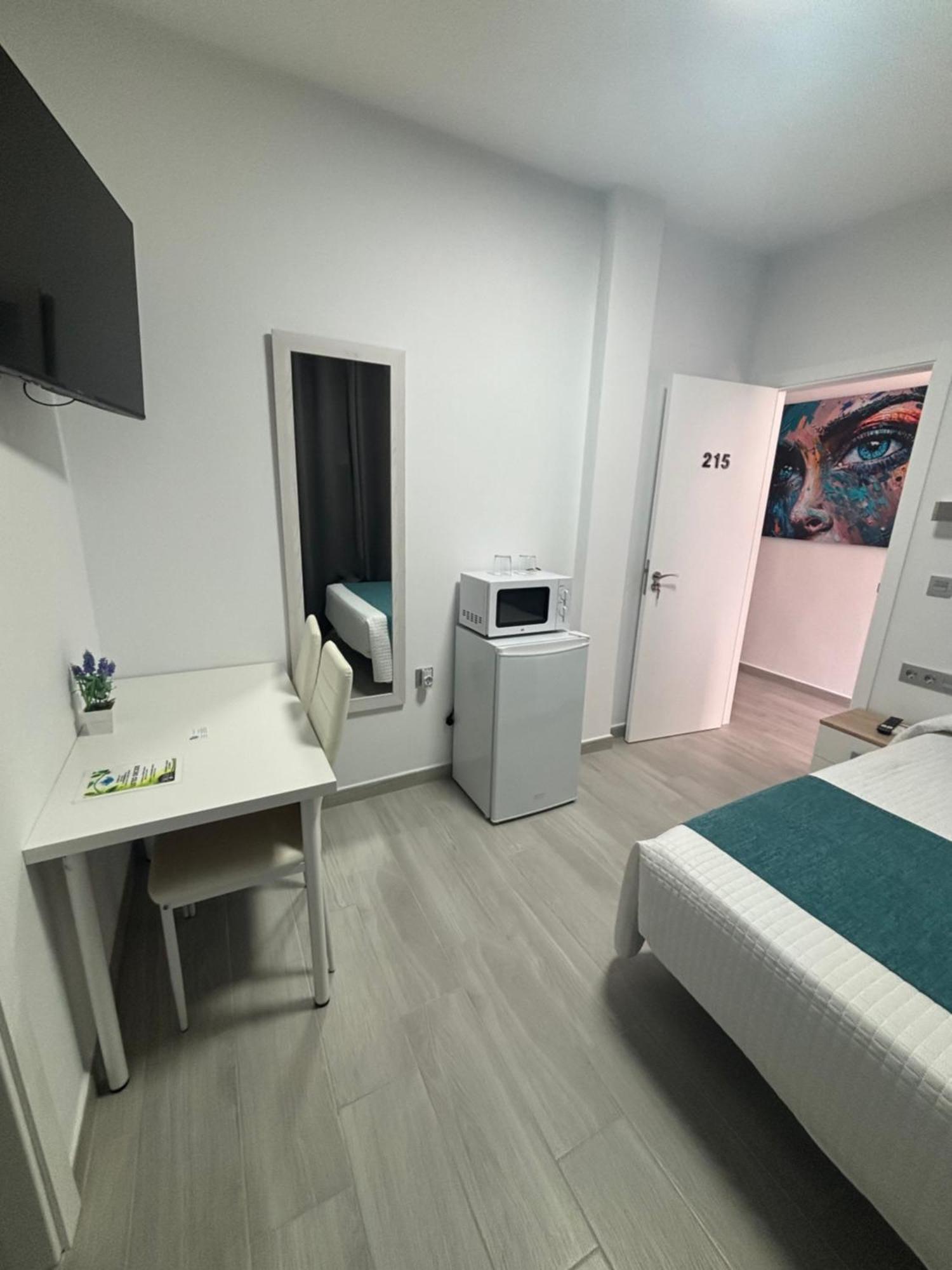 Hostal Los Mellizos Conil De La Frontera Esterno foto